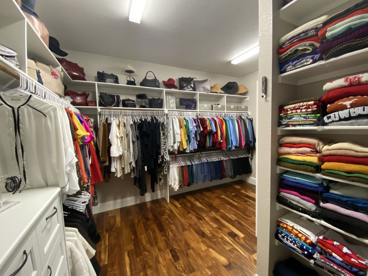 The Professional Organizers Guide to Clothing Consignment & Resale —  Organization & Relocation